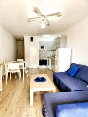 Lovely 1 Bed Apartment In Castle Harbour C108